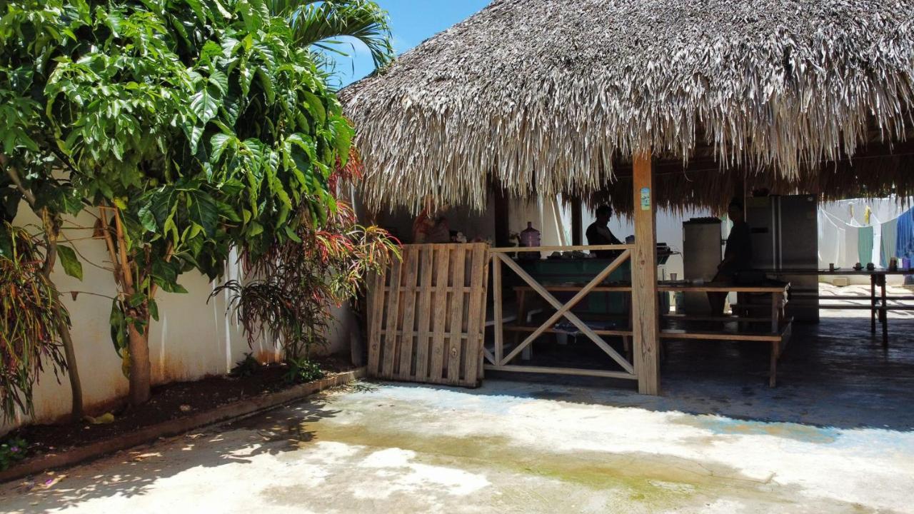 Hostal Johnnier Macao פונטה קאנה מראה חיצוני תמונה