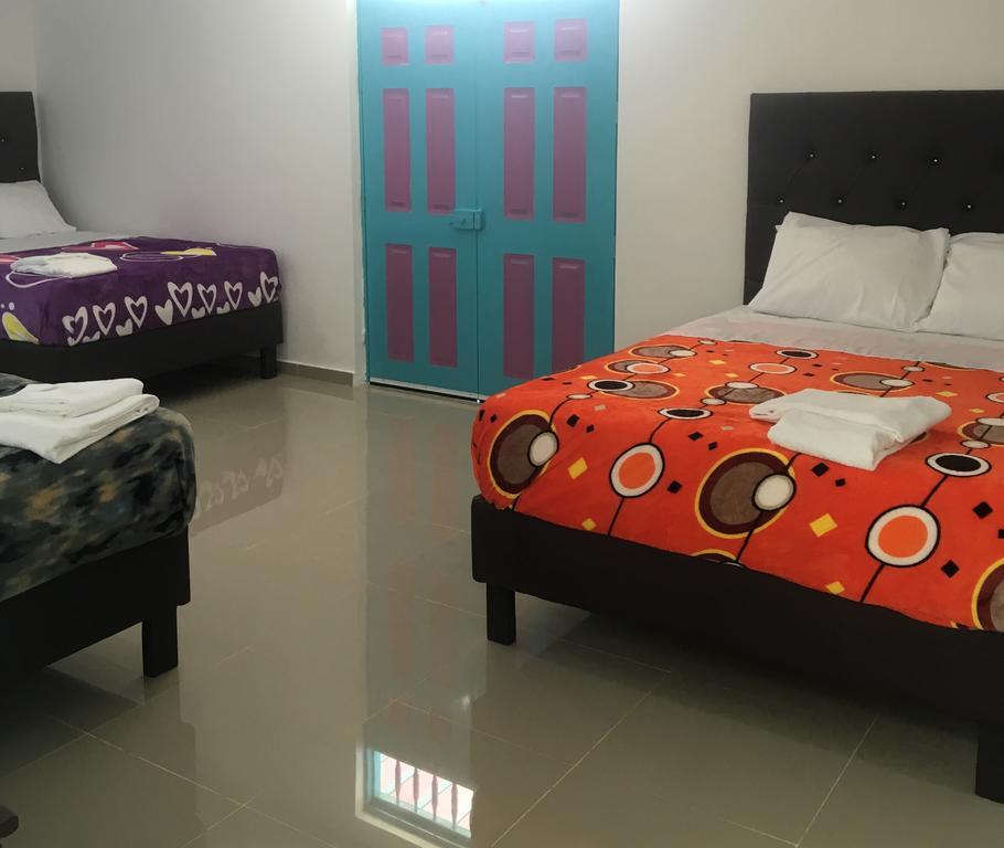 Hostal Johnnier Macao פונטה קאנה מראה חיצוני תמונה